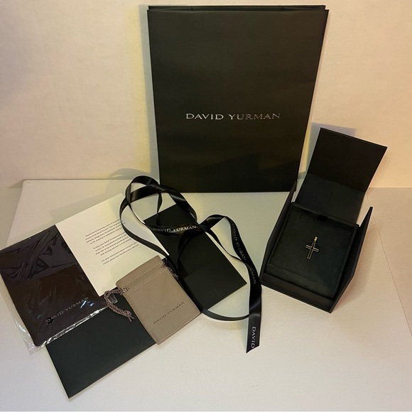 DAVID YURMAN Forged Carbon Cross Pendant - Picture 9 of 15